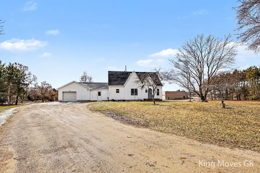 6703 Middleton Drive, Greenville, MI 48838 - #2