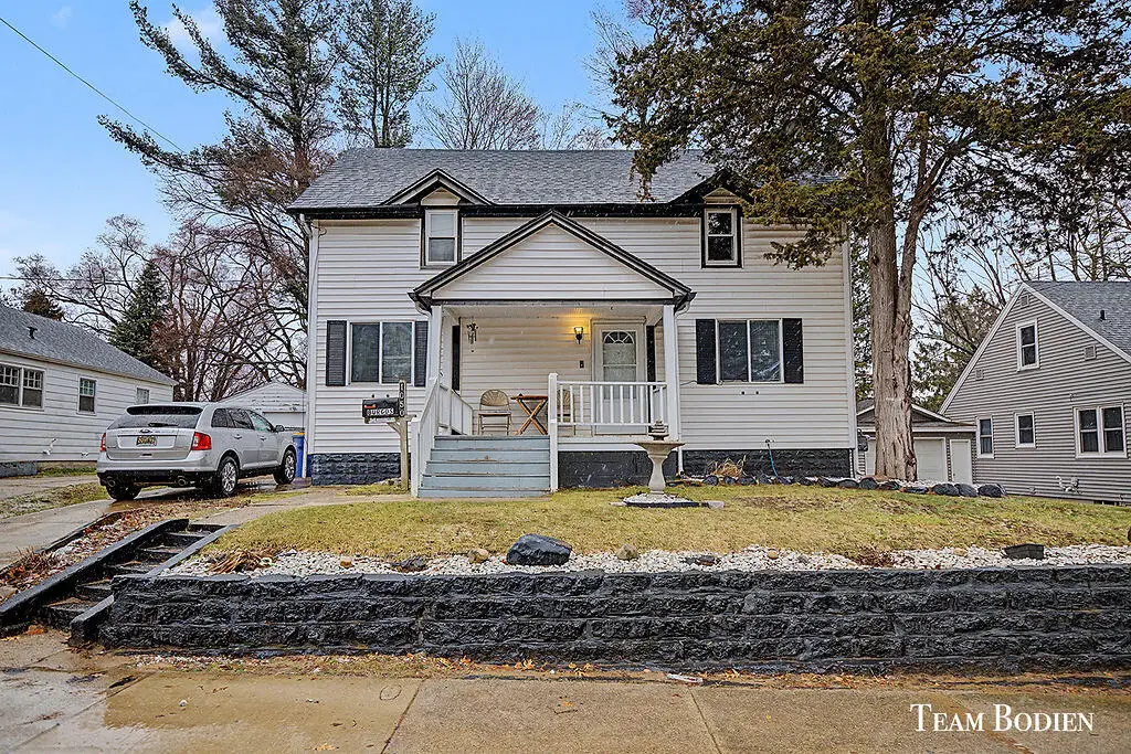 1050 Spring Avenue Ne, Grand Rapids, MI 49503 - #1