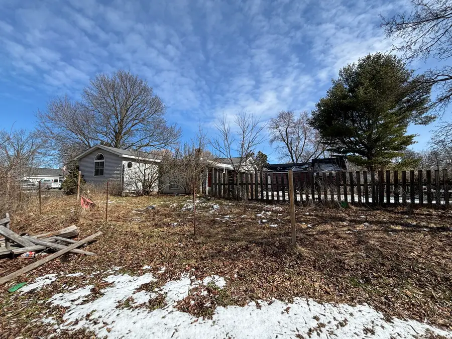 525 W Day Street, Stanton, MI 48888 - #2