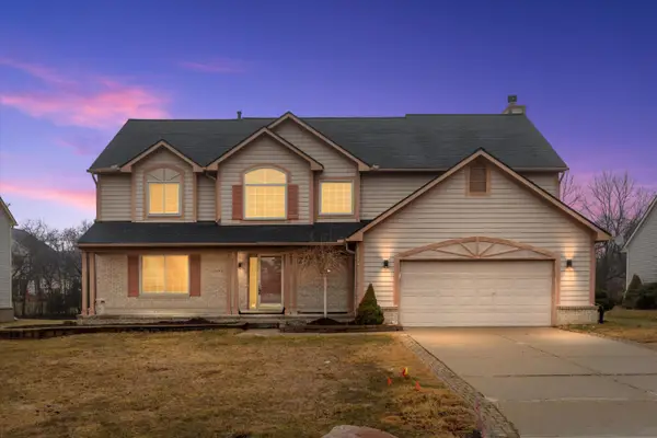 24403 Elmhurst Avenue, Farmington Hills, MI 48336