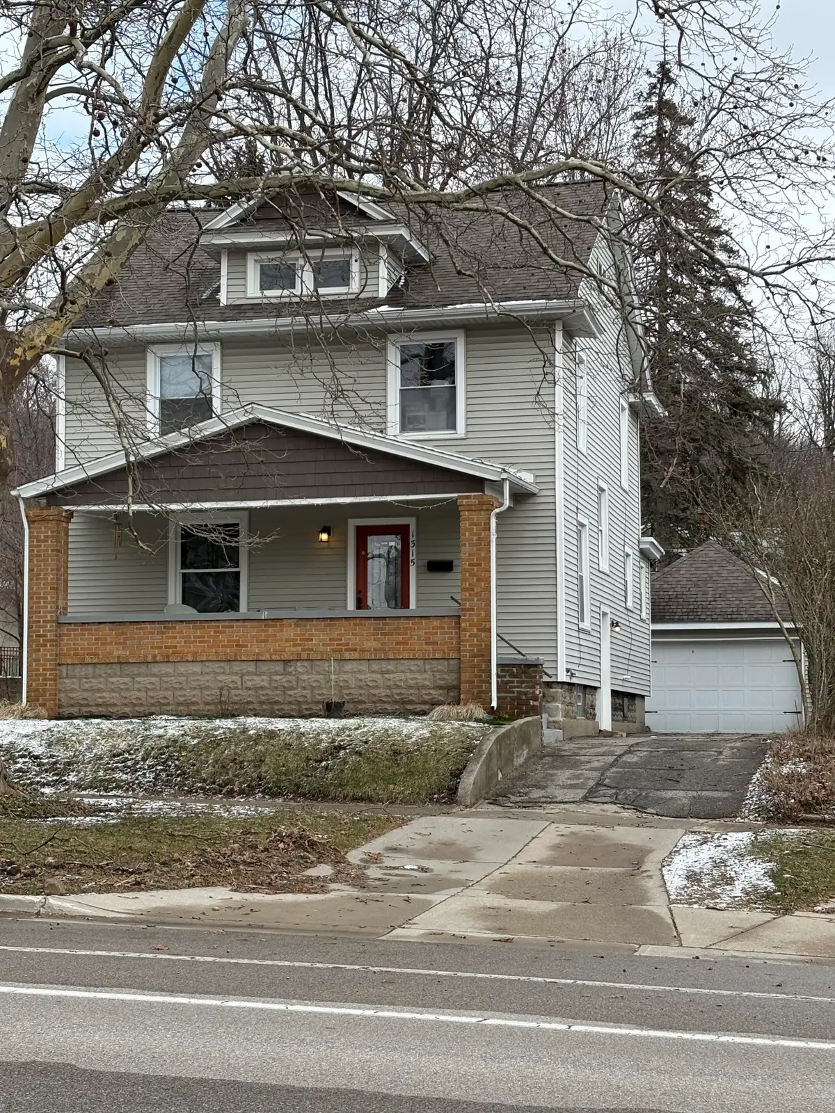 1315 Lake Michigan Drive Nw, Grand Rapids, MI 49504 - #1