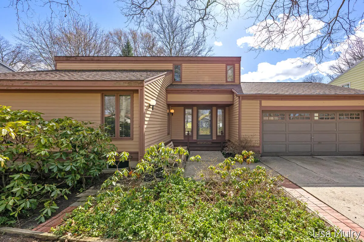1810 Southampton Se, Grand Rapids, MI 49508 - #1
