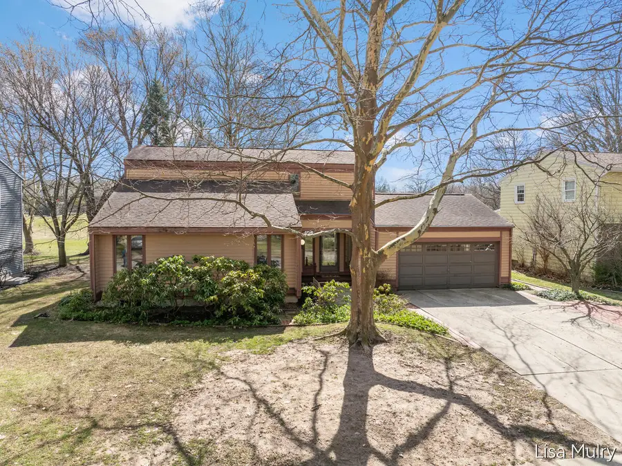 1810 Southampton Se, Grand Rapids, MI 49508 - #2