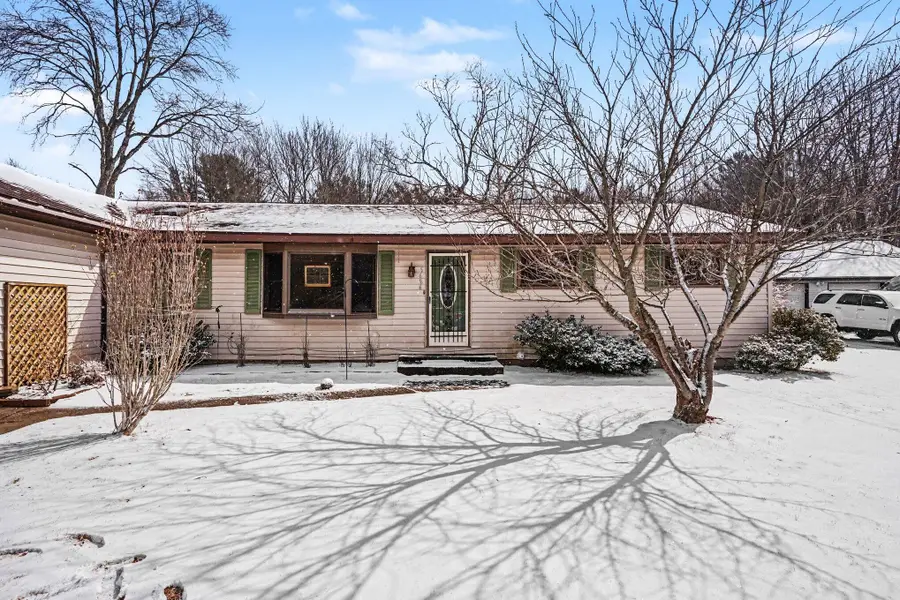 5686 Davis Road, Norton Shores, MI 49441 - #2