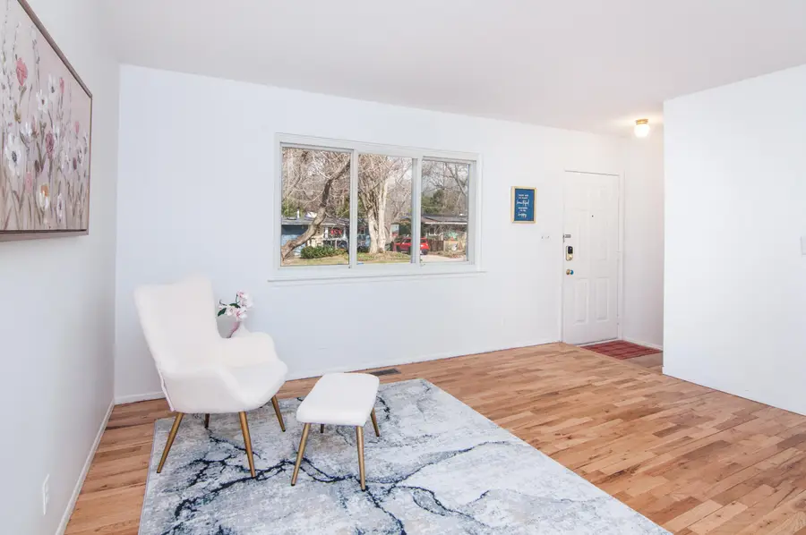 352 Manor Drive, Ann Arbor, MI 48105 - #3