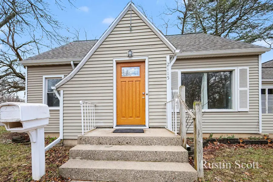 2115 Alto Avenue Se, Grand Rapids, MI 49507 - #2