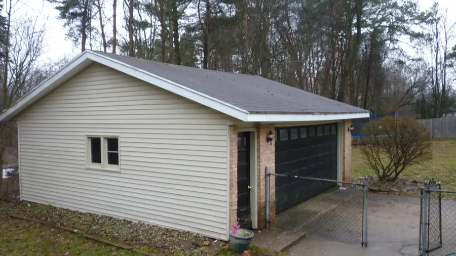 4704 Burton Street Se, Grand Rapids, MI 49546 - #3