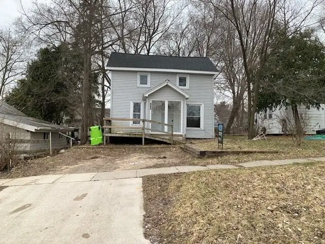 205 W Montcalm Street, Greenville, MI 48838 - #2