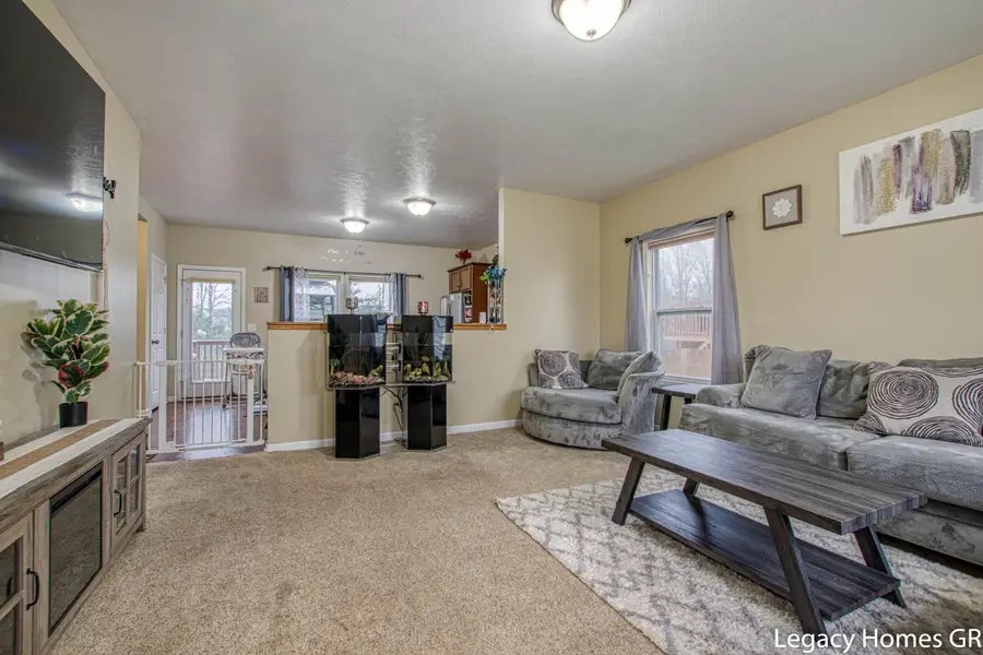 5868 Kiverton Ridge Drive Se, Kentwood, MI 49508 - #3