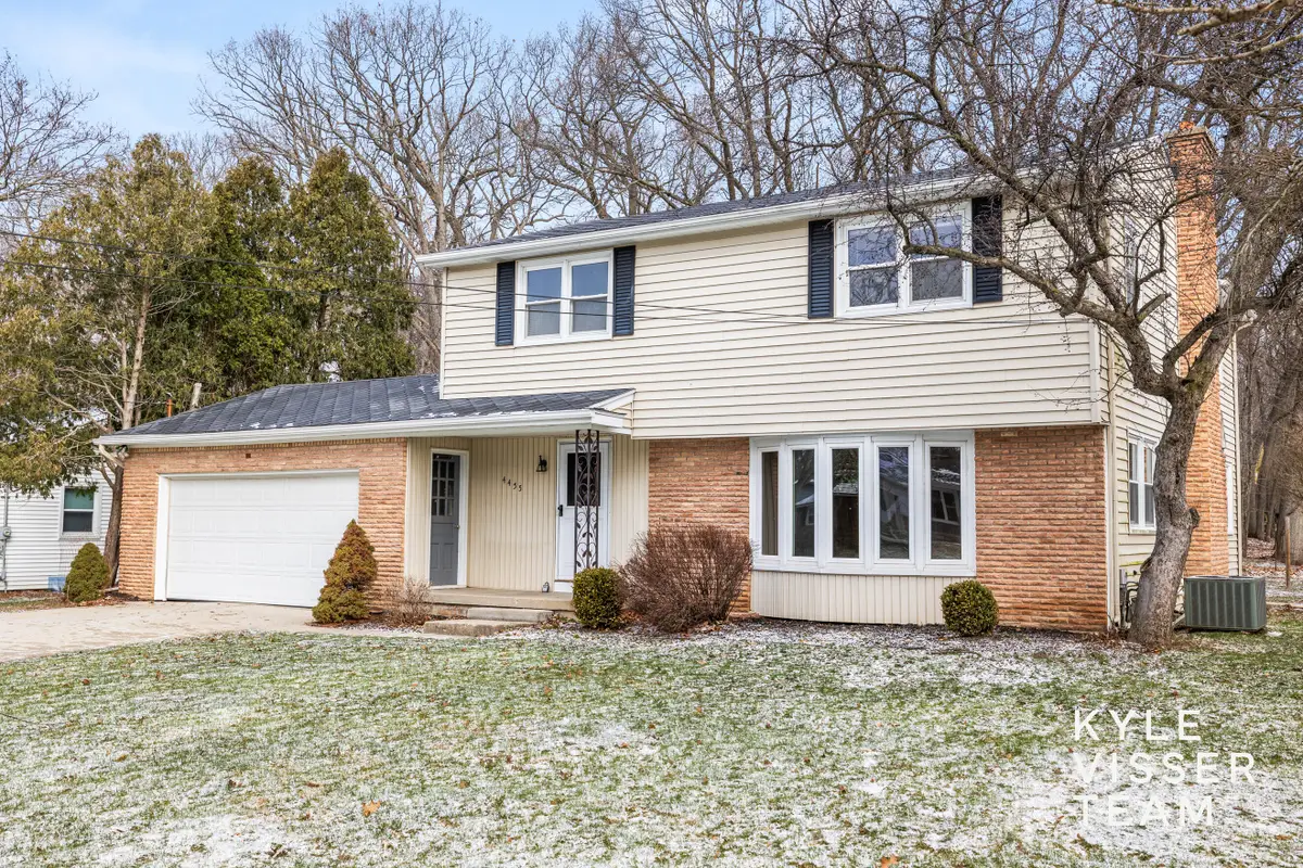 4455 Cloverleaf Drive Se, Grand Rapids, MI 49546 - #1