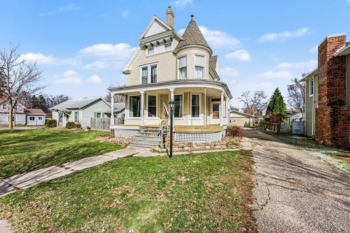 330 N State Street, Nashville, MI 49073 - #1