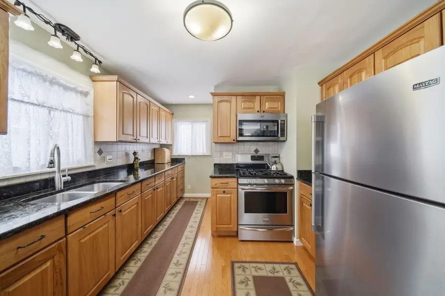 405 S Lakeside Drive, Michigan Center, MI 49254 - #3