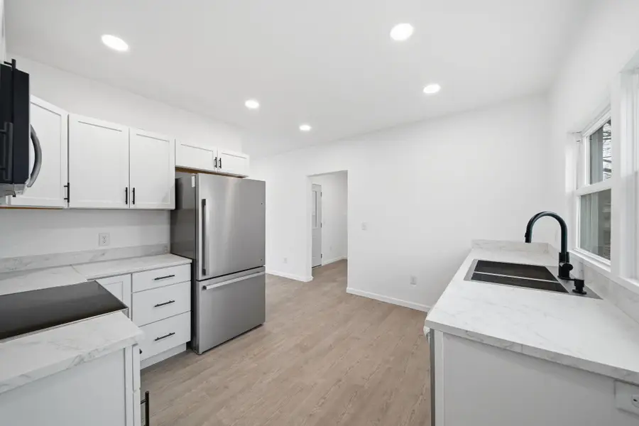 209 Damon Street, Jackson, MI 49203 - #3