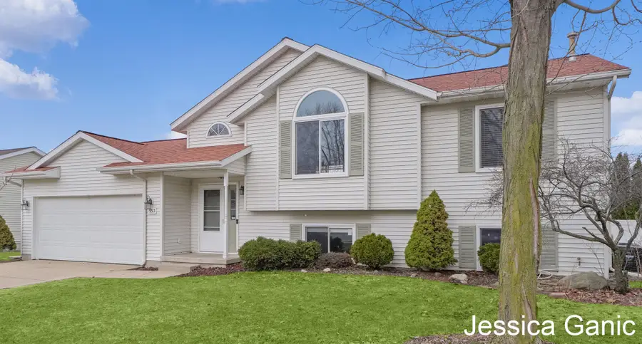 553 Sunmeadow Drive Se, Grand Rapids, MI 49508 - #3