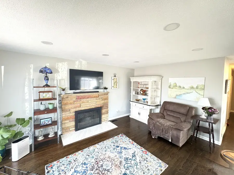 14142 Arden Street, Livonia, MI 48154 - #2