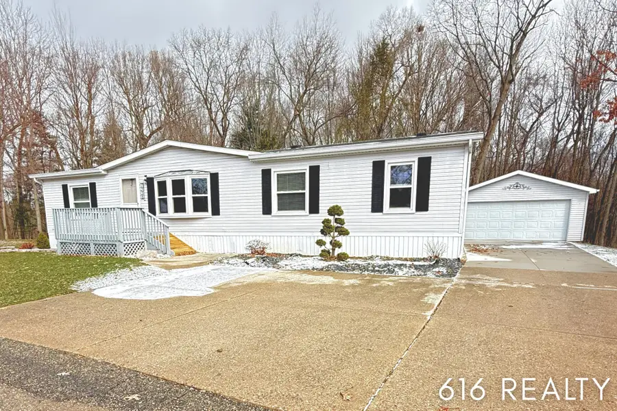 7358 Willow Wood Drive Ne, Belmont, MI 49306 - #2