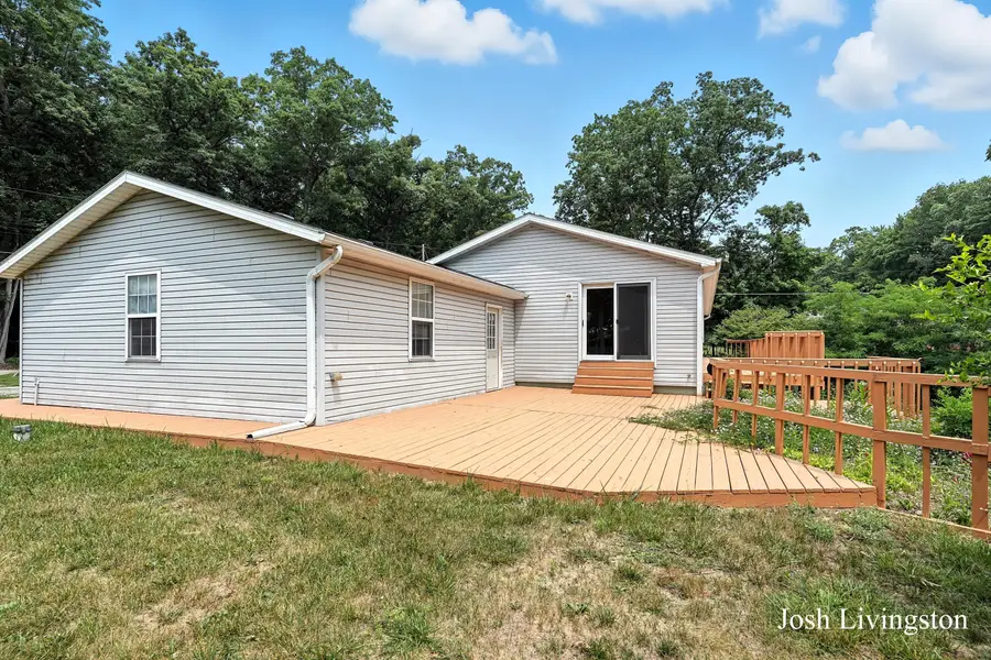 6306 E Carrigan Court, Newaygo, MI 49337 - #3