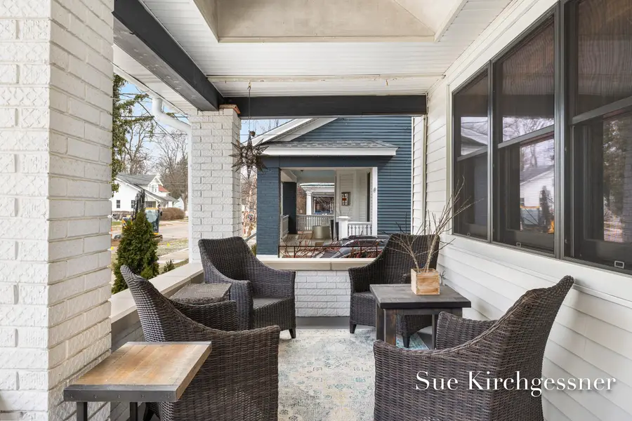 674 Lovett Avenue Se, Grand Rapids, MI 49506 - #3