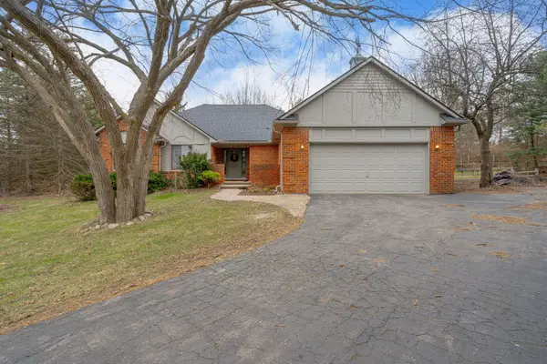 3300 Walton Boulevard, Rochester, MI 48309