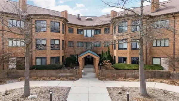 2115 Nature Cove Court #210, Ann Arbor, MI 48104
