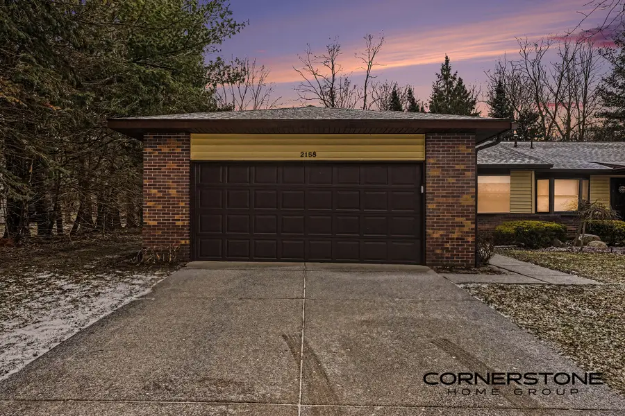 2158 Ter Van Drive Ne, Grand Rapids, MI 49505 - #2