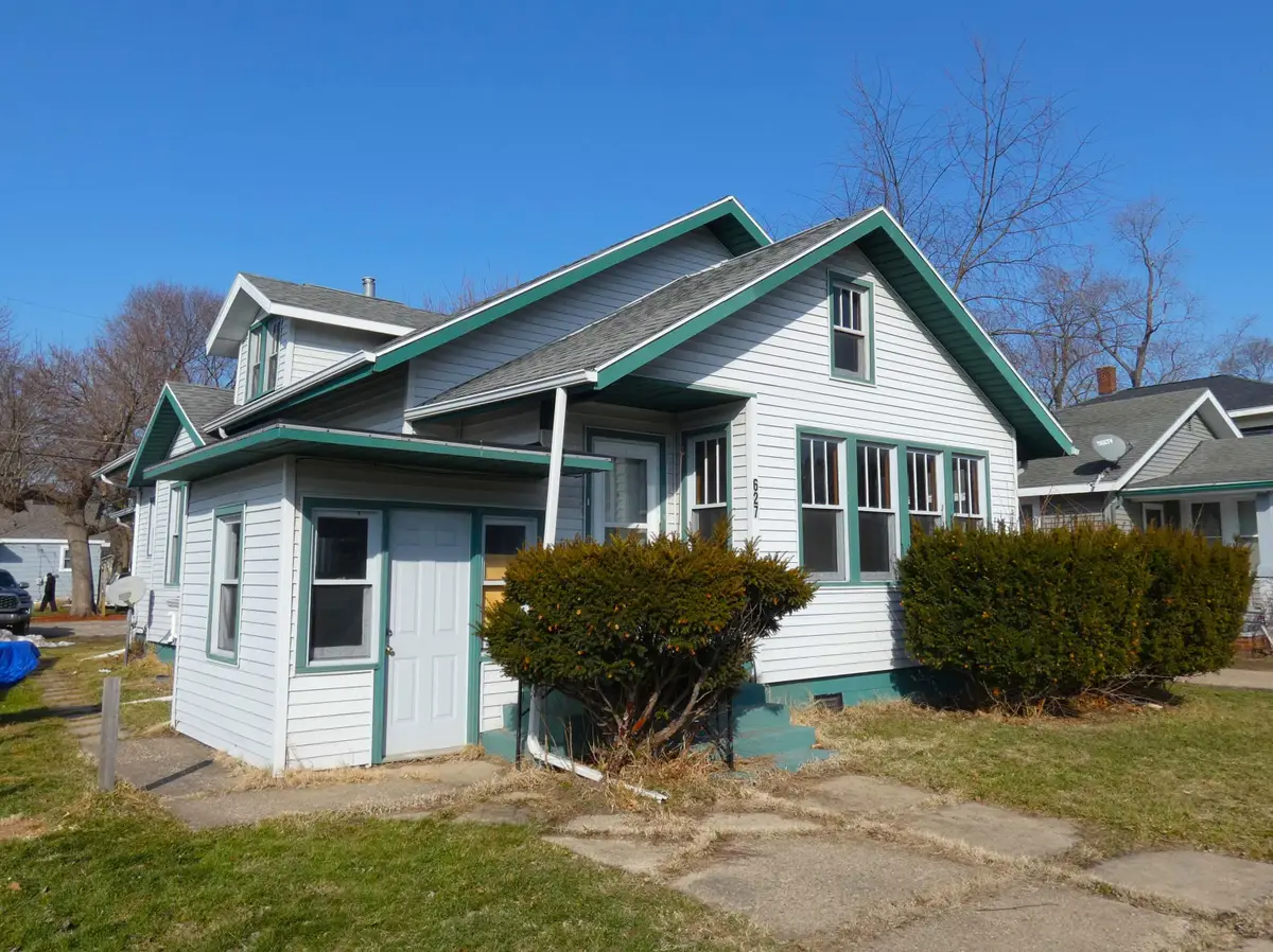 627 E Main Street, Benton Harbor, MI 49022 - #1
