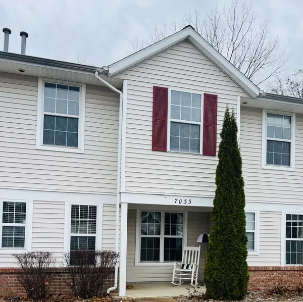 7033 S Cannon Place Drive, Rockford, MI 49341