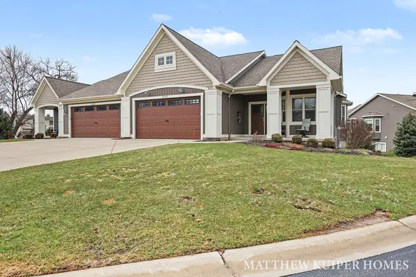 6505 Andres Xing, Grandville, MI 49418