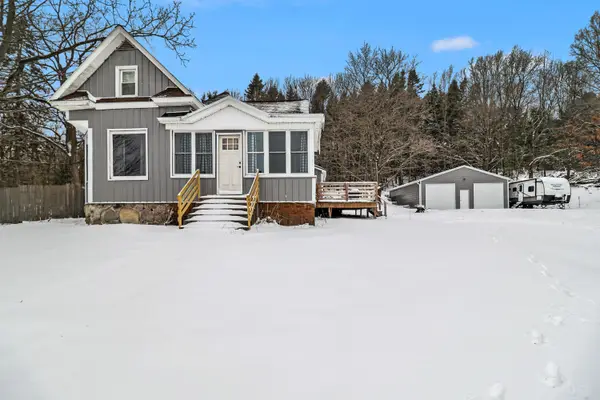 5033 1st Street, New Era, MI 49446