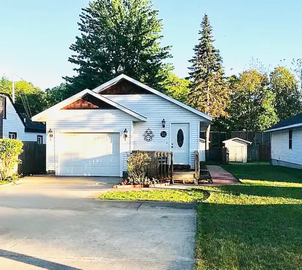 2317 Norman Avenue, Norton Shores, MI 49441