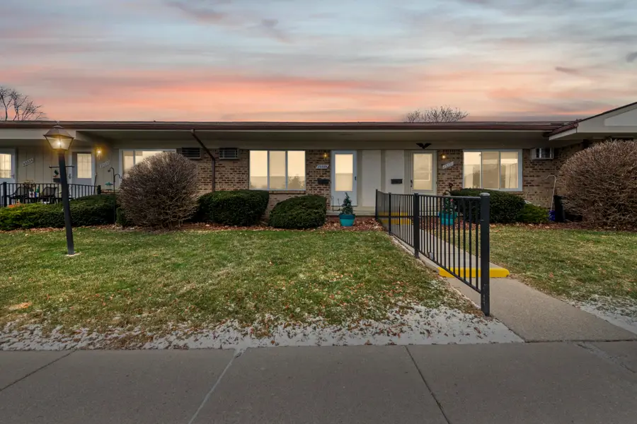 25229 Franklin Terrace #5, South Lyon, MI 48178 - #2