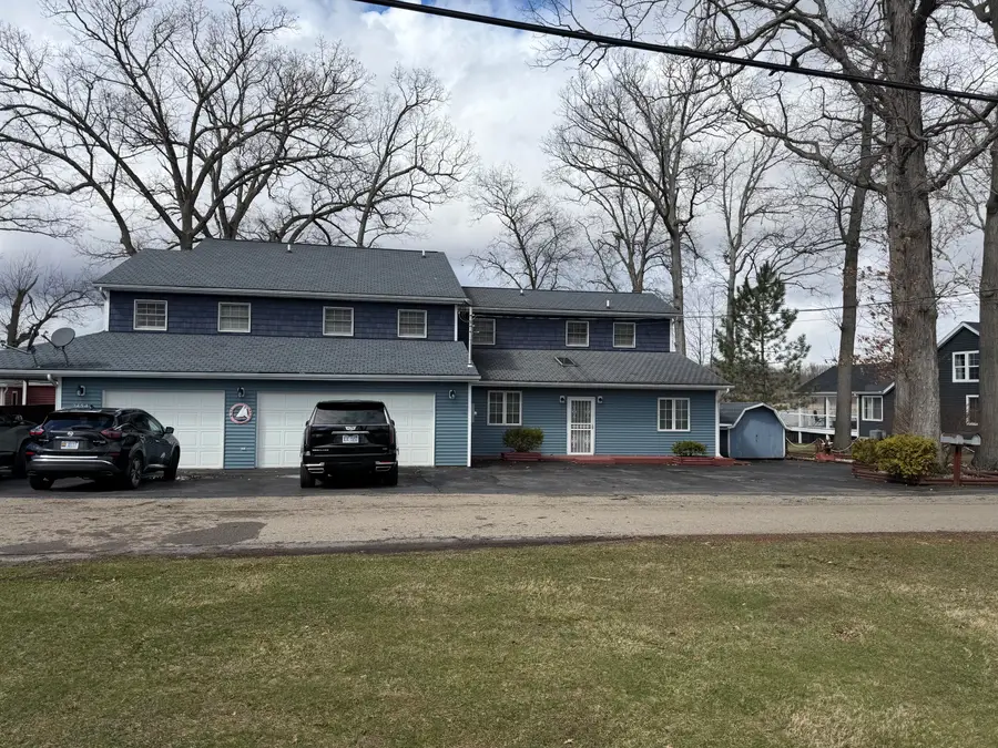 2454 Oakwood Drive, Hillsdale, MI 49242 - #3