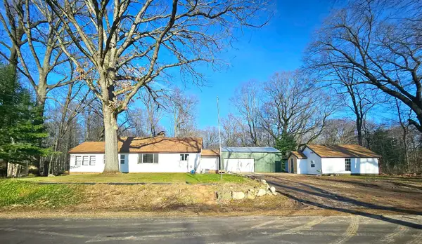 8724 N 14th Street, Kalamazoo, MI 49009