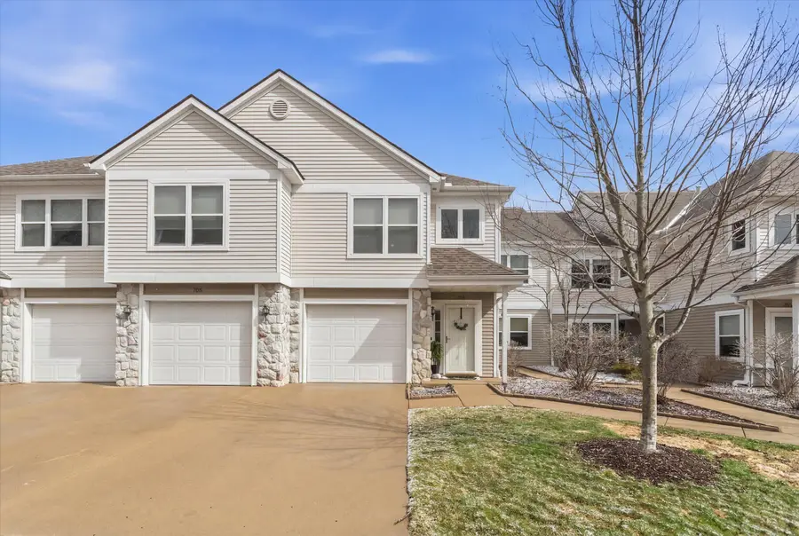 709 Fieldstone Circle W, Chelsea, MI 48118 - #2