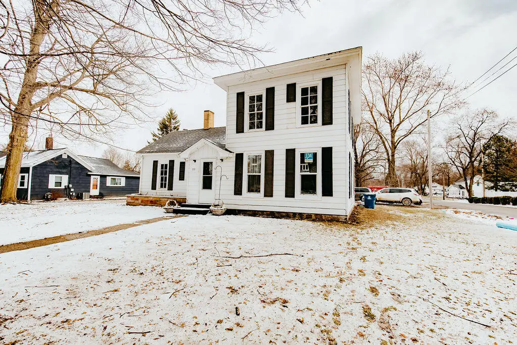 233 S Oak Street, Sheridan, MI 48884 - #1