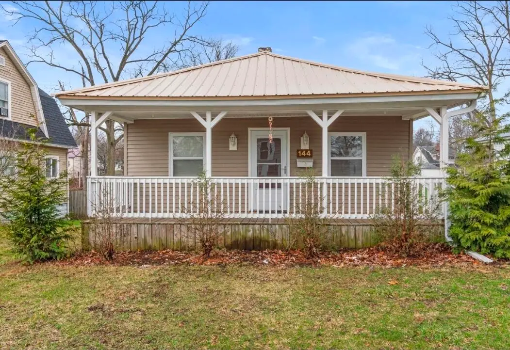 144 S Manning Street, Hillsdale, MI 49242 - #1