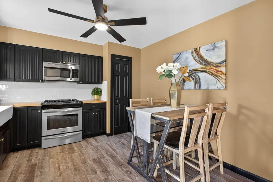 4532 Westbrook Drive, Jackson, MI 49201 - #3