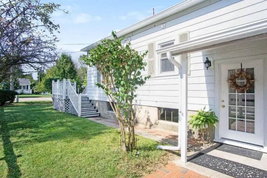 206 N Lake Avenue #A & B, Spring Lake, MI 49456 - #3