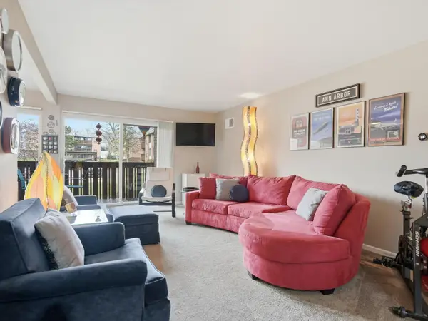 1265 S Maple Road #206, Ann Arbor, MI 48103