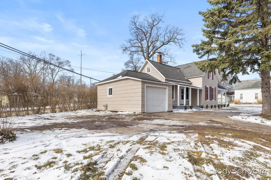 1407 Montgomery Avenue, Muskegon, MI 49441 - #3