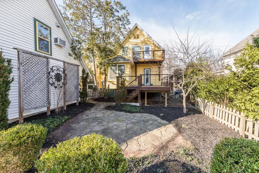 721 W Washington Street, Ann Arbor, MI 48103 - #3