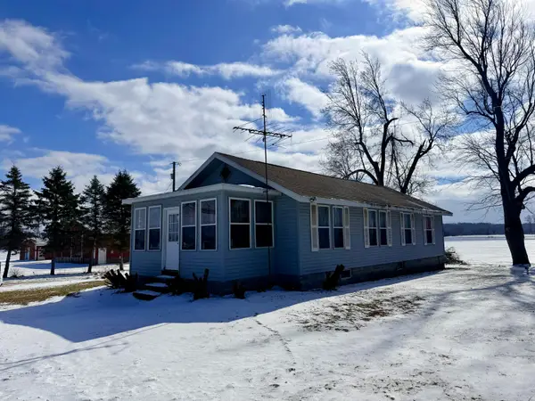 48705 92nd Avenue, Decatur, MI 49045