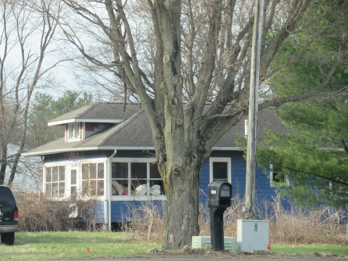 52526 N Us Highway 131, Three Rivers, MI 49093 - #1