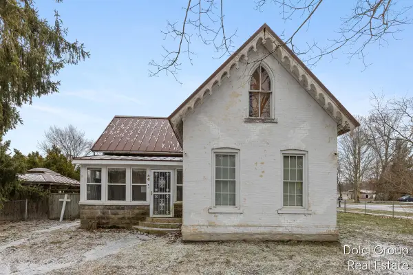 86 S Vosper Street, Saranac, MI 48881