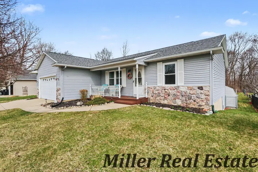 1425 S Montgomery Street, Hastings, MI 49058 - #3