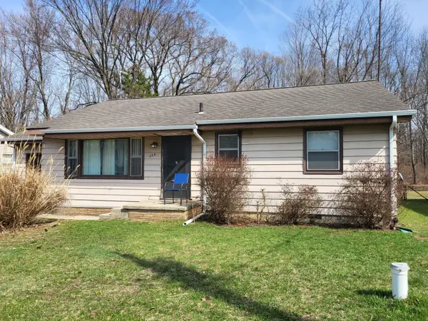 739 Dixie Drive, Benton Harbor, MI 49022