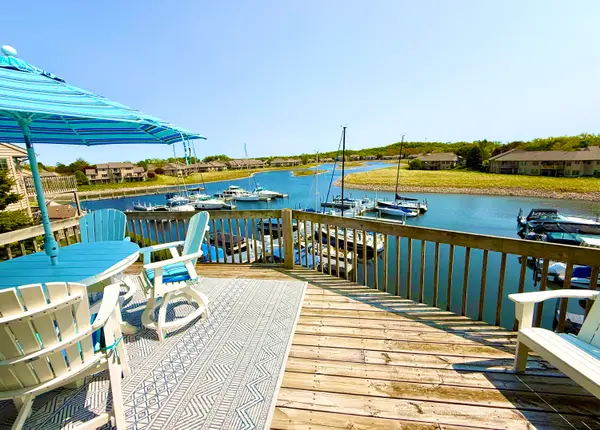 3633 Marina View Point, Muskegon, MI 49441