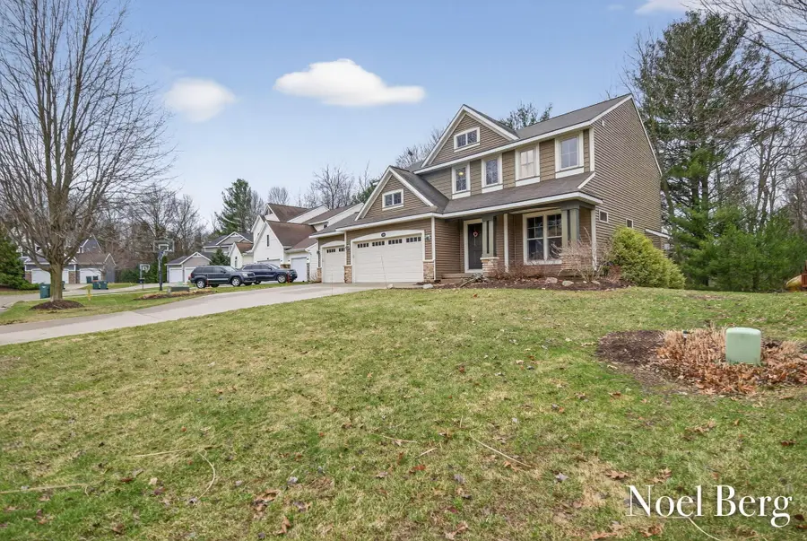 16861 Birchview Drive, Nunica, MI 49448 - #2