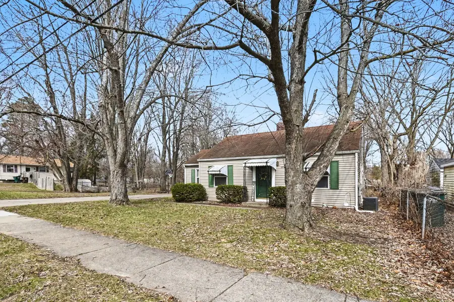 2820 Reo Road, Lansing, MI 48911 - #3