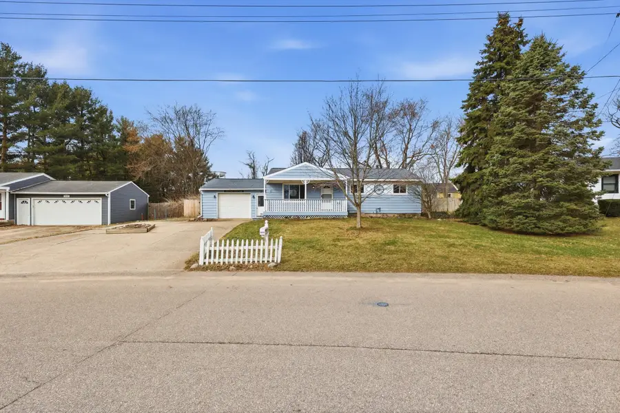 4579 Bekinshire Drive Nw, Comstock Park, MI 49321 - #3